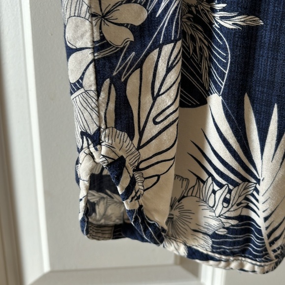 Hawaiian dress with drawstring waist - Picture 4 of 4